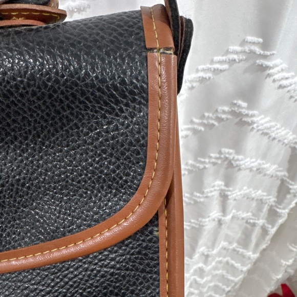 Vintage Dooney & Bourke all weather leather purse - Picture 2 of 7